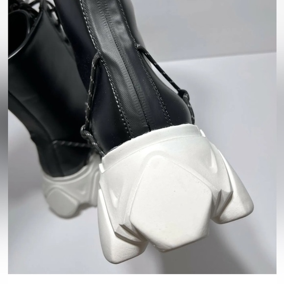 New Angel Chen x H&M boots - Picture 8 of 12